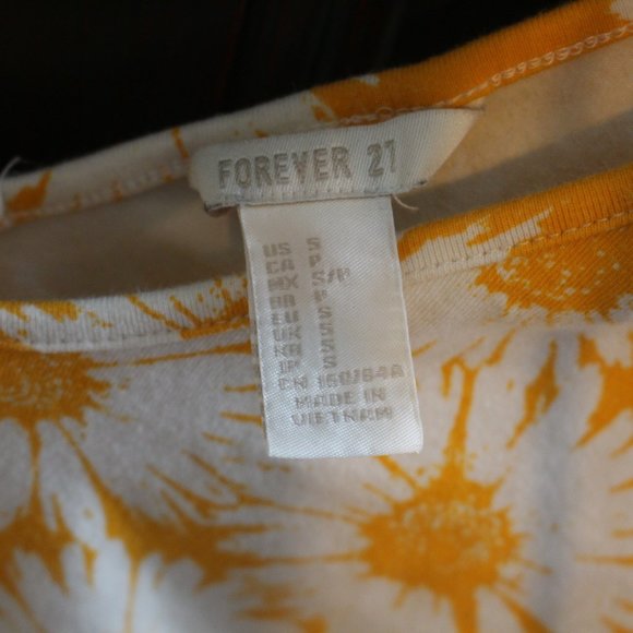 Yellow flower shirt - Picture 3 of 3